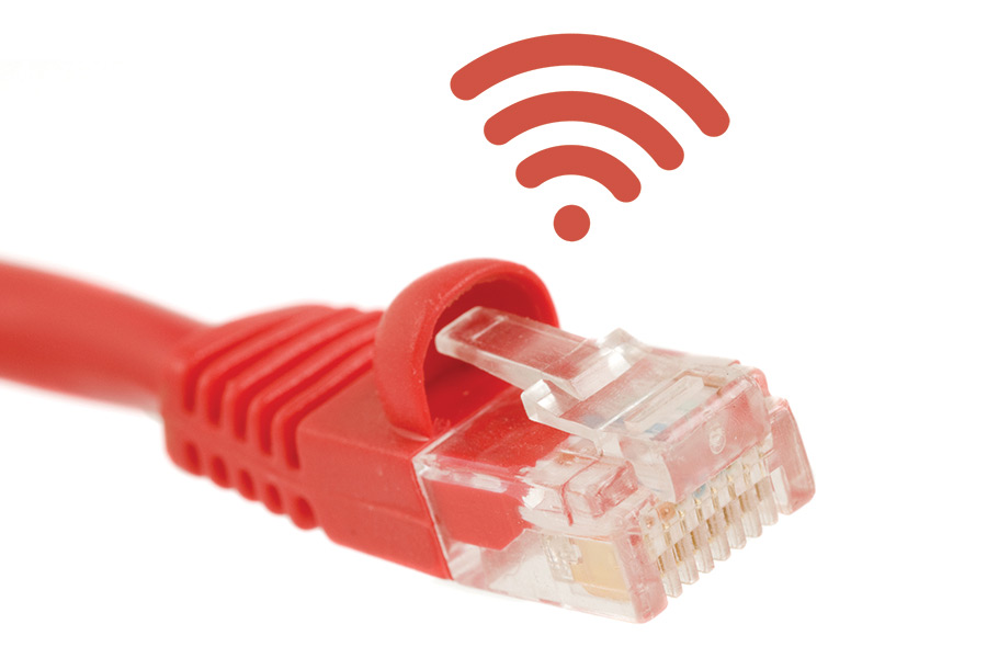 Оранжевый кабель Ethernet и значок WiFi