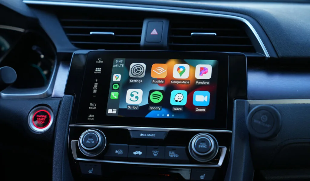 Apple CarPlay - Apple Home Menu