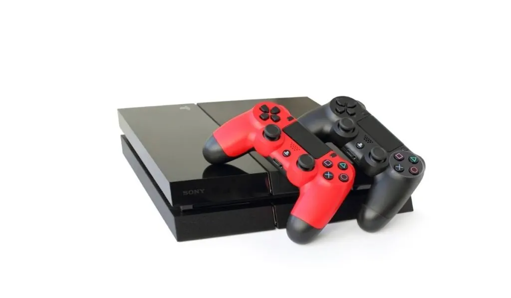 Console SONY PlayStation 4 with a joysticks