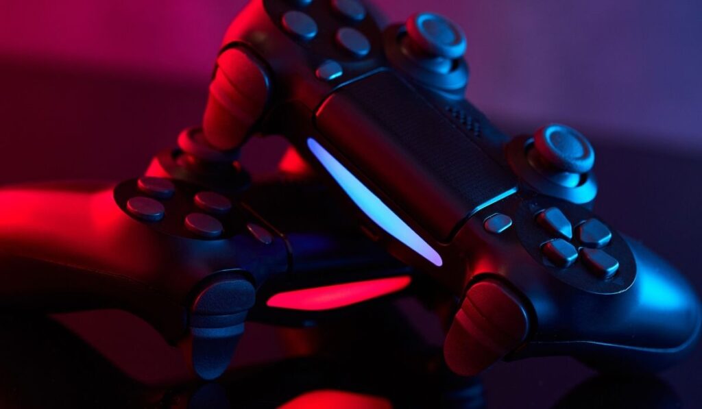 Студийный снимок контроллера PS4 DualShock 4 крупным планом