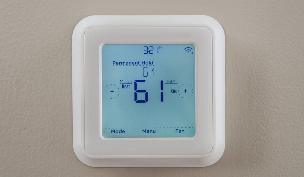 Do Smart Thermostats Have Batteries? Sorta Techy