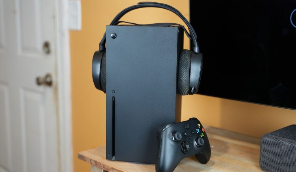 Xbox Series X with Bluetooth Headset