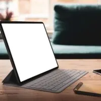 Tablet with keyboard and blank screen