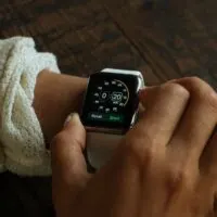 Adjusting the Apple Watch