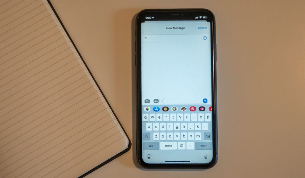 iPhone in iMessage