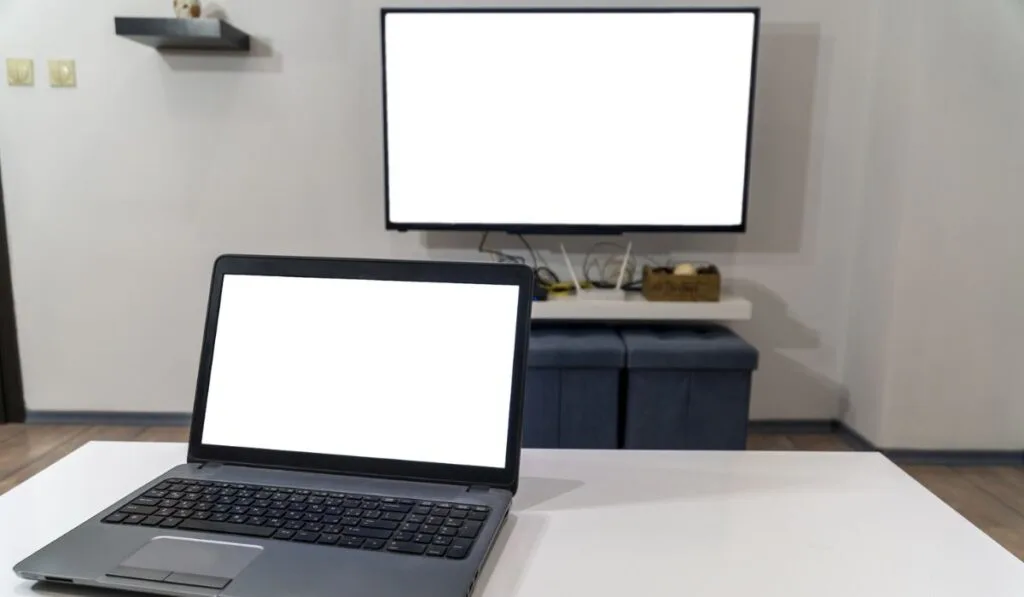 Cast laptop on a smart tv concept